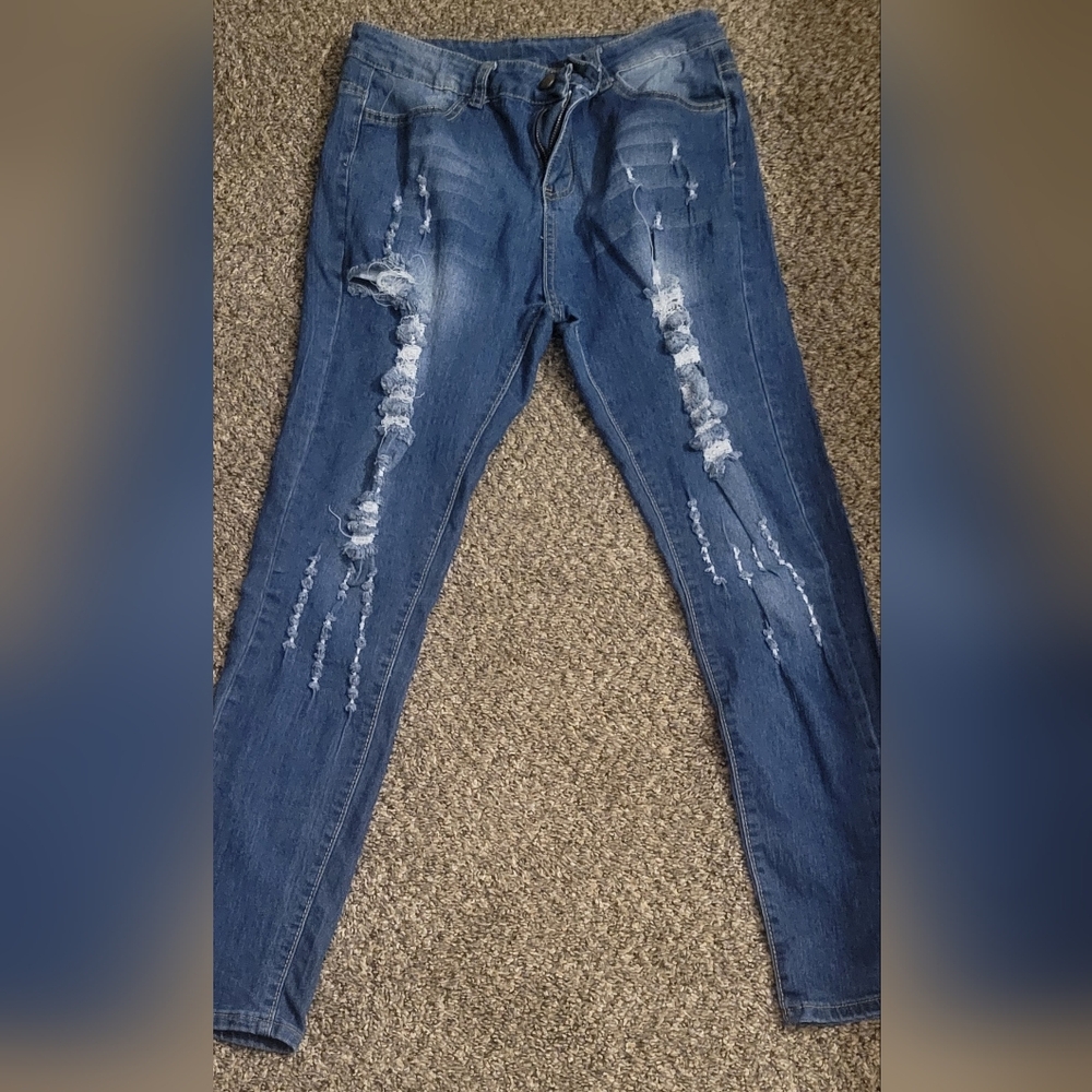 ☆•Women's Dark Blue Distressed Jeans•Size:X Large •☆ - Picture 2 of 5